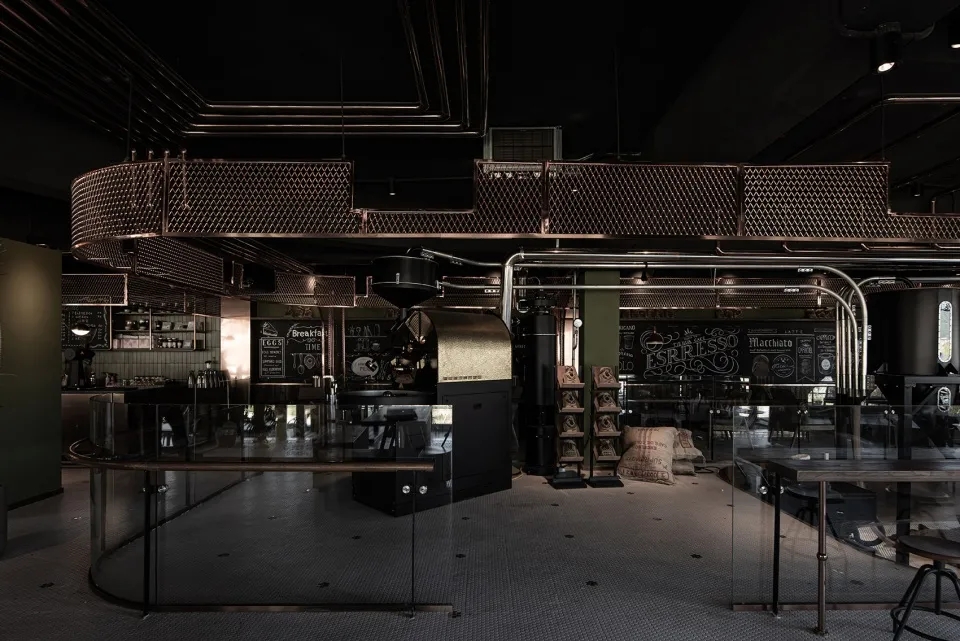 快餐硬核的金属质感，让这个杭州餐饮空间设计绝了